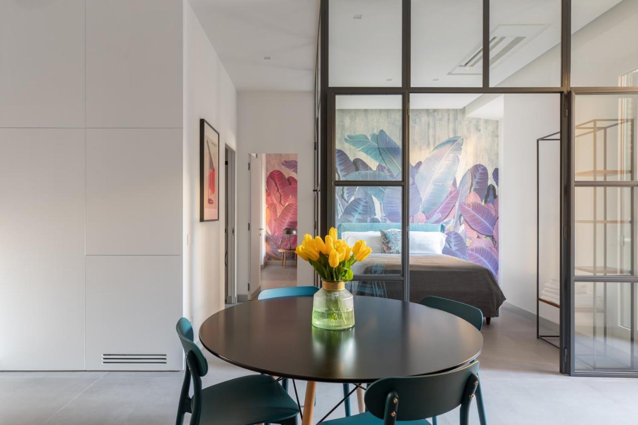 Twin Flowers Apartment In San Giovanni ローマ エクステリア 写真